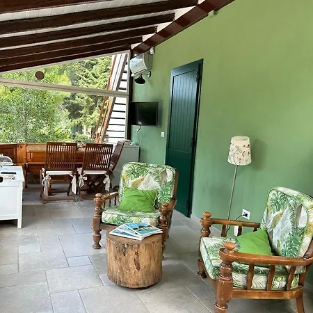 - Castel Del Monte *